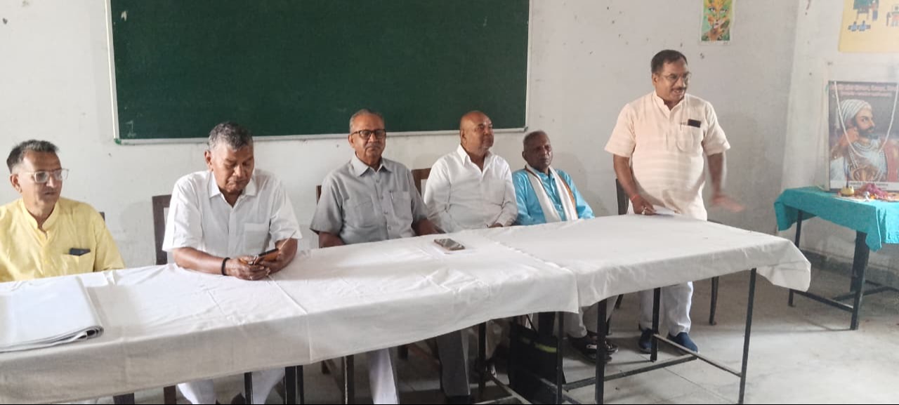 एक साथ मनी छत्रपति शिवाजी महाराज और बाबू रामबुलावन सिंह की पुण्यतिथि